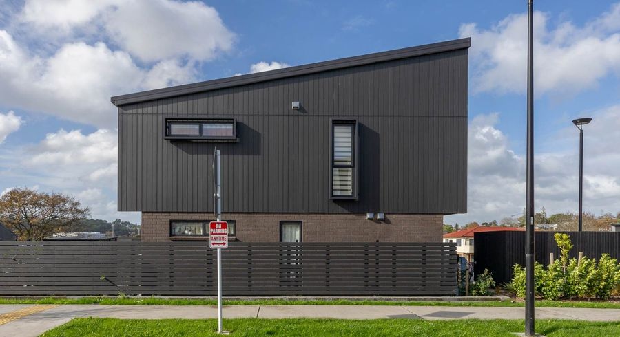  at 1/107 Selo Street, Glen Eden, Waitakere City, Auckland