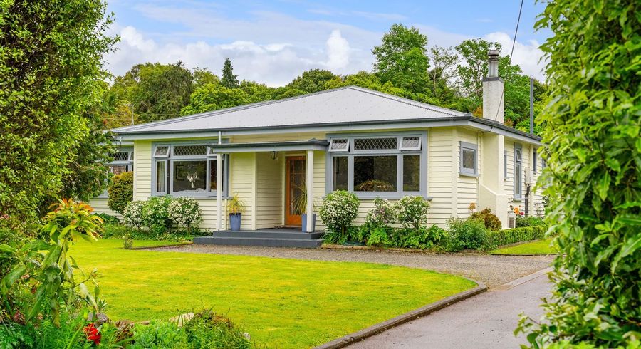  at 6 Terrace End, Lansdowne, Masterton