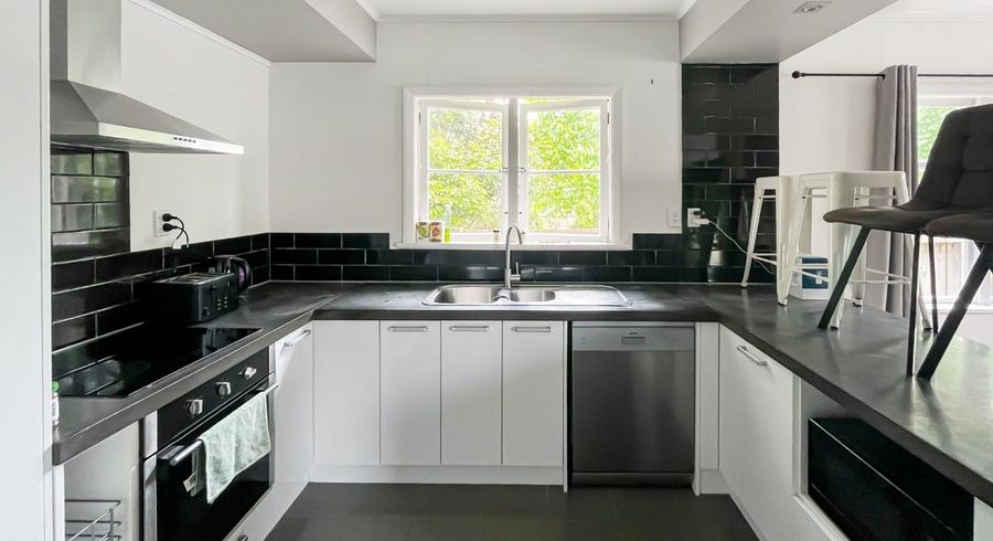  at 16  York Street, Feilding, Manawatu, Manawatu / Whanganui