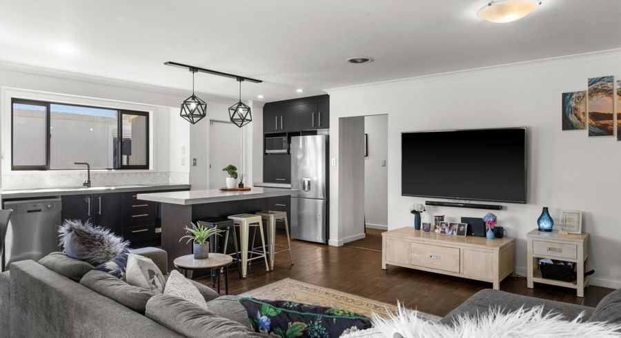  at 402 Main North Road, Bay View, Napier