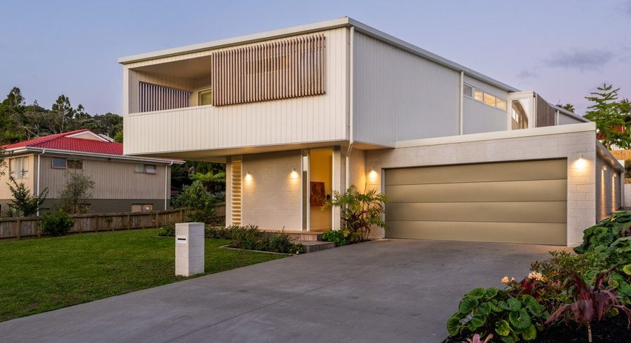  at 5 Seaton Road, Murrays Bay, North Shore City, Auckland