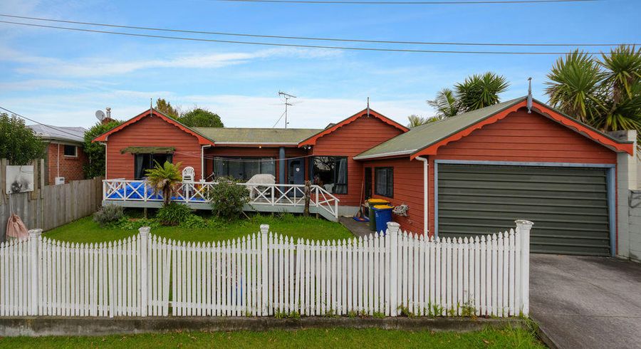  at 1A Valron Road, Te Atatu South, Auckland