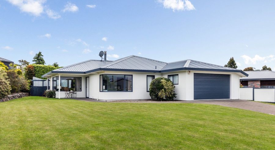  at 35 Kinder Street, Acacia Bay, Taupo