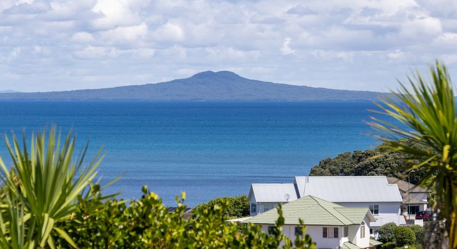  at 15 Kotanui Avenue, Army Bay, Rodney, Auckland