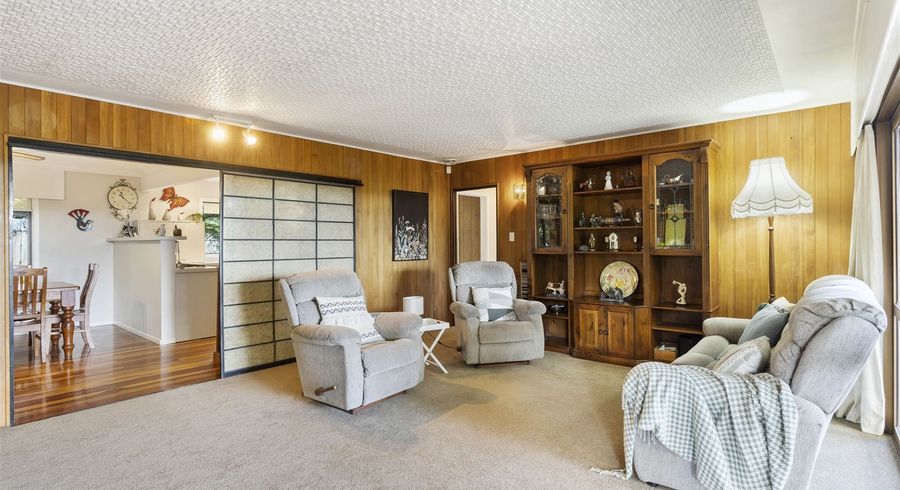  at 11 Stanley Road, Glenfield, Auckland