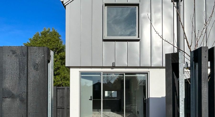  at 2/44 Shirley Road, Shirley, Christchurch City, Canterbury