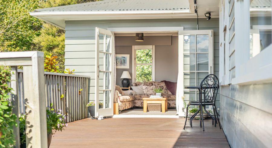  at 121 Wainuiomata Road, Wainuiomata, Lower Hutt, Wellington