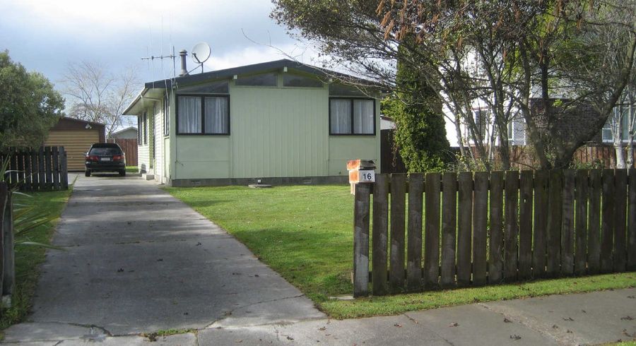  at 16 Motuoapa Place, Kelvin Grove, Palmerston North