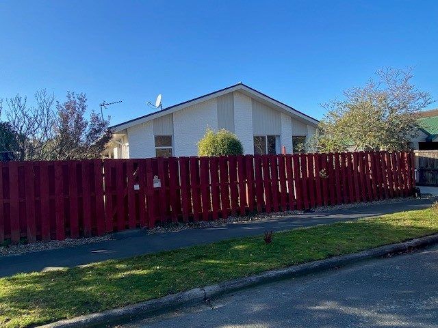  at 52 Royal Park Drive, Parklands, Christchurch City, Canterbury