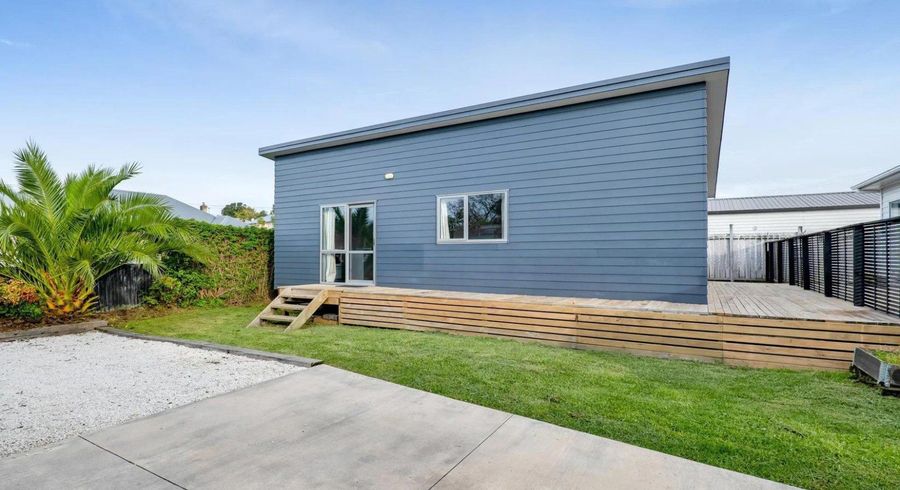  at 15B Queens Road, Glen Avon, New Plymouth