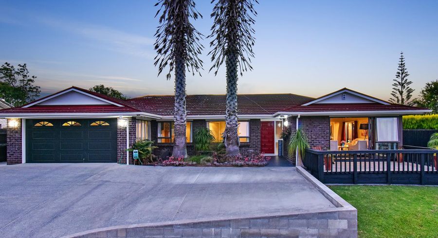  at 6 Estelle Place, Farm Cove, Auckland