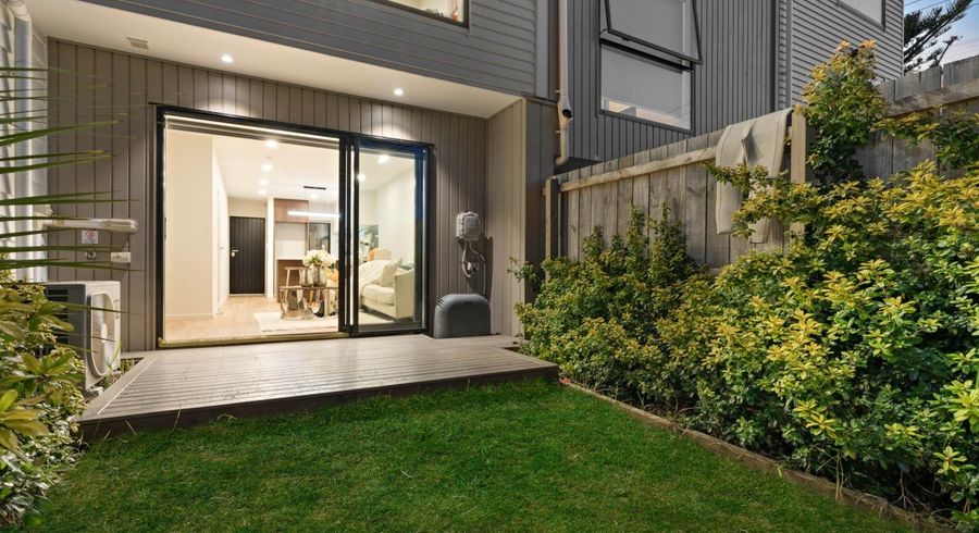  at 6/237 Swanson Road, Henderson, Waitakere City, Auckland