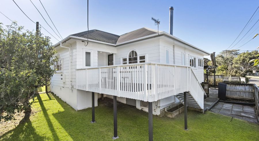  at 21A Abbotleigh Avenue, Te Atatu Peninsula, Waitakere City, Auckland