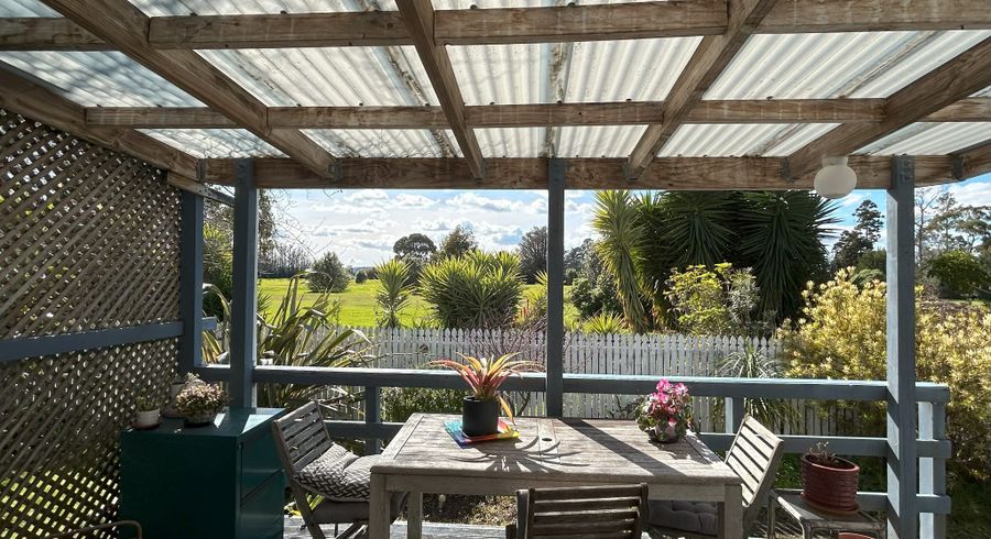  at 2/141 Carnoustie Drive, Wattle Downs, Manukau City, Auckland