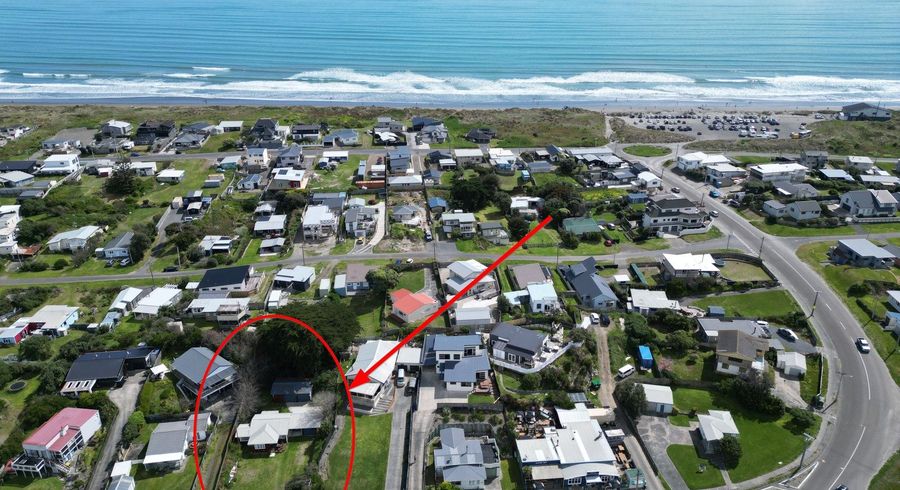  at 46 Signal Street, Foxton Beach, Foxton