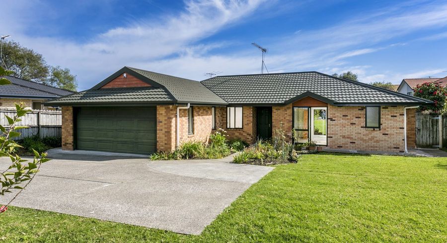  at 100 Greenhithe Road, Greenhithe, Auckland