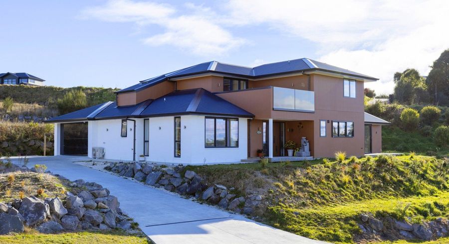  at 5 Grandview Lane, Acacia Bay, Taupo, Waikato