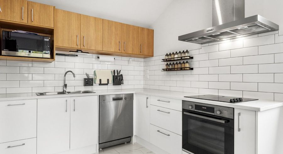  at 13A Morton Avenue, Forrest Hill, North Shore City, Auckland