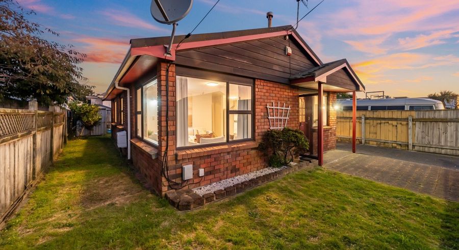  at 2/16 King Street, Petone, Lower Hutt