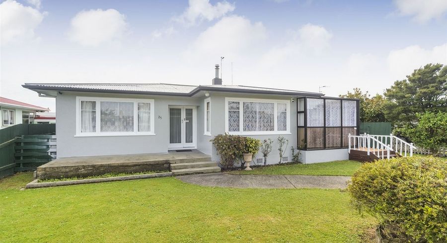  at 25 Paisley Street, Awapuni, Palmerston North, Manawatu / Whanganui