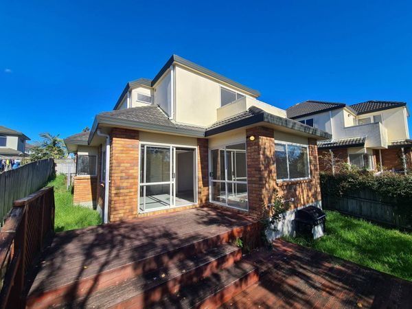  at 2 Birchlea Rise, Goodwood Heights, Manukau City, Auckland