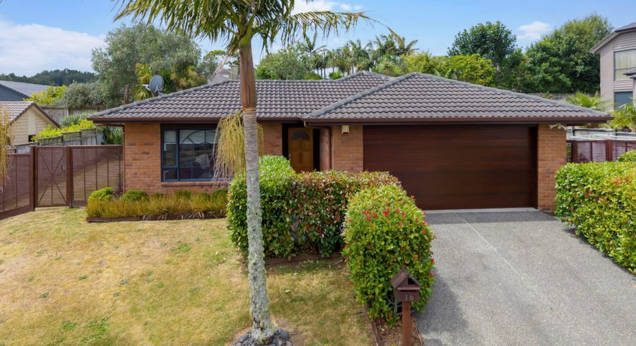  at 16 Cutter Place, Greenhithe, Auckland