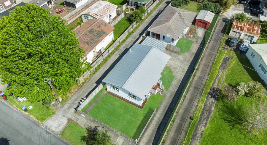  at 2/39 Margate Road, Blockhouse Bay, Auckland