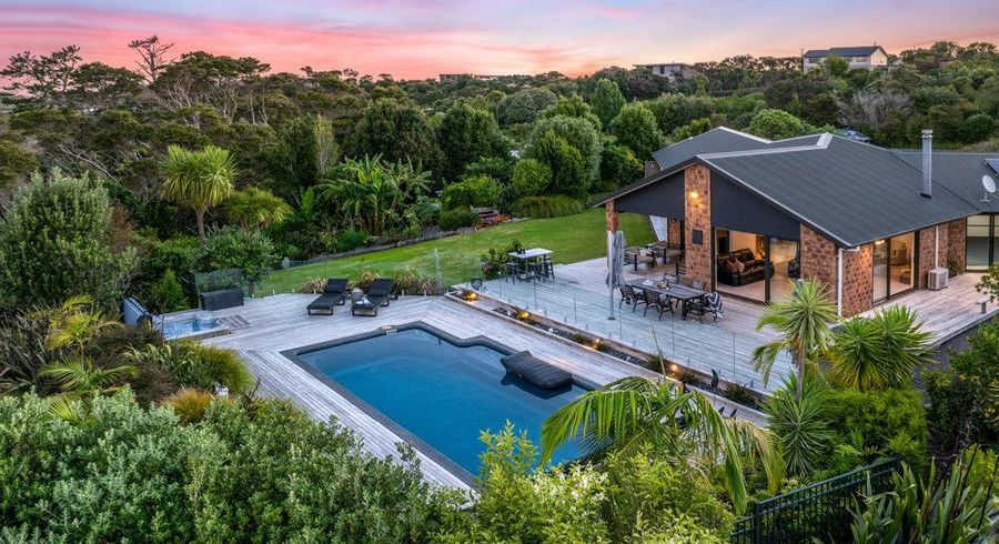  at 15 East Street, Mahurangi East, Rodney, Auckland