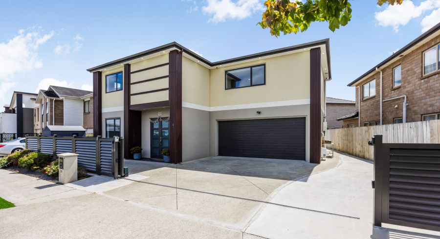 at 32 Helianthus Avenue, Flat Bush, Manukau City, Auckland