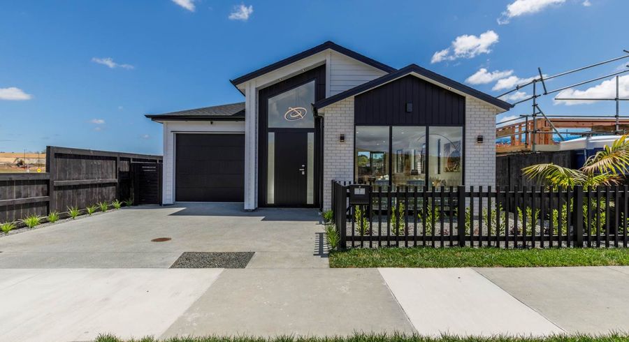  at 3 Parkland Loop, Milldale, Rodney, Auckland