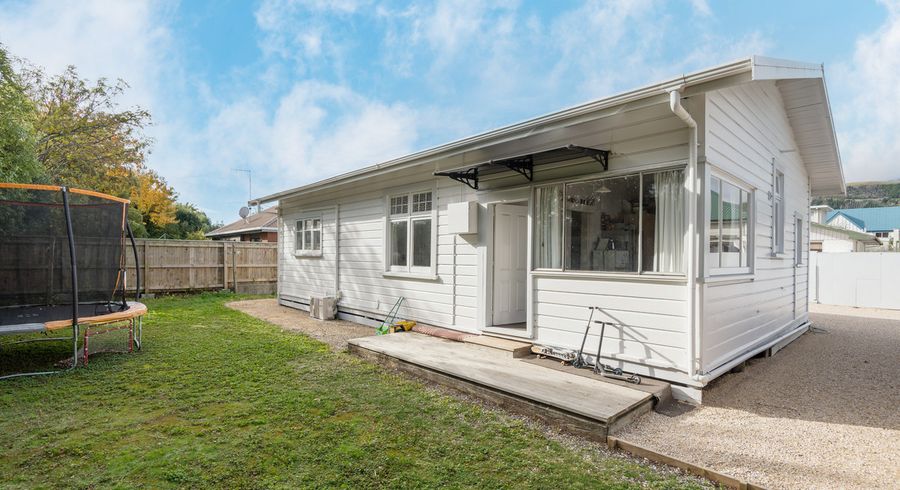  at 2/1 Tainui Street, Stoke, Nelson