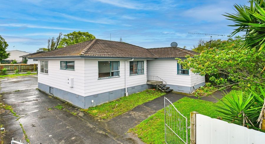  at 37 Secretariat Place, Randwick Park, Manukau City, Auckland