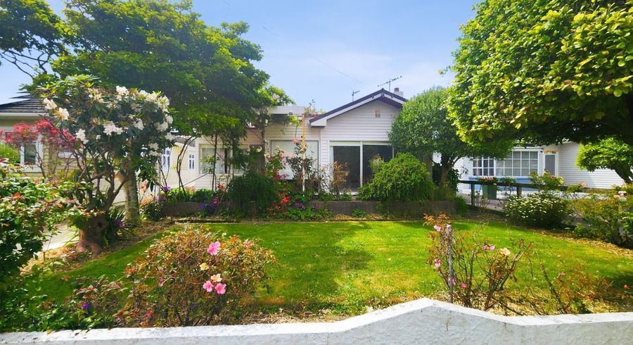  at 35 Ropata Crescent, Boulcott, Lower Hutt, Wellington