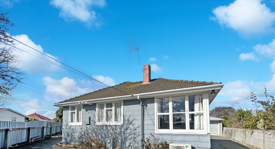  at 14 Belfast Place, Roslyn, Palmerston North, Manawatu / Whanganui