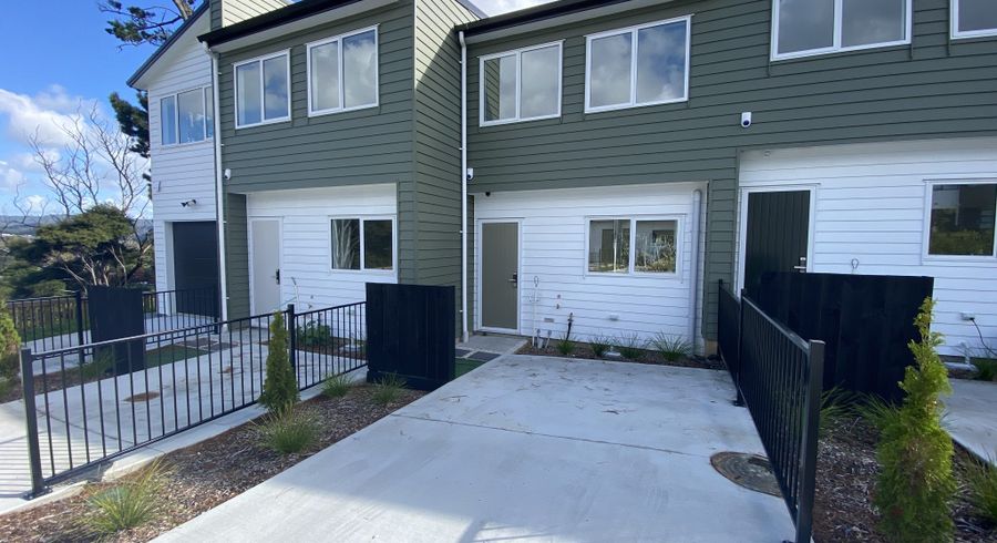  at 39 Kaimai Avenue, Massey, Auckland