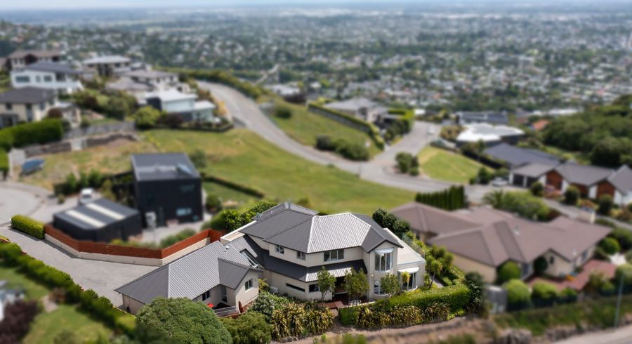  at 18 Old Barrow Heights, Huntsbury, Christchurch City, Canterbury