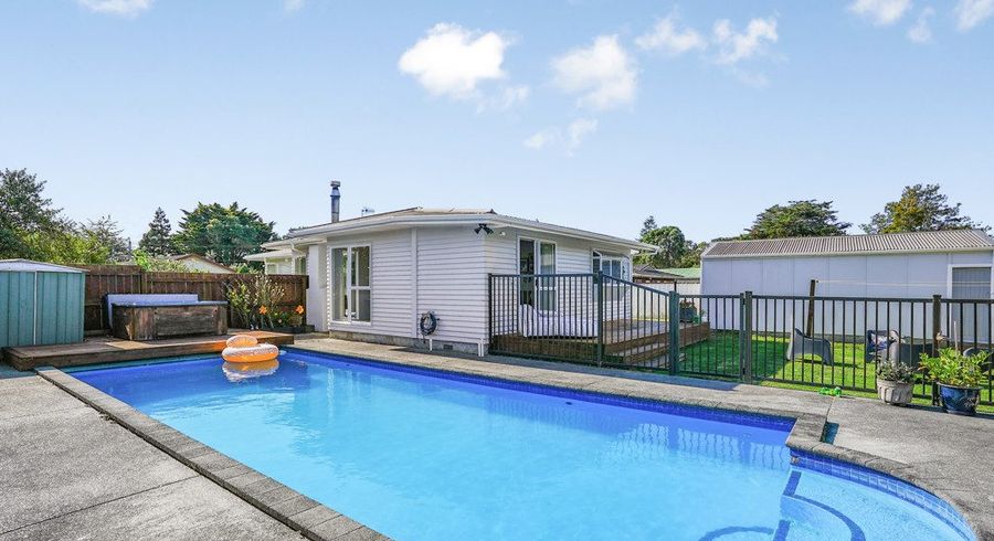  at 18 Buckley Grove, Paraparaumu, Kapiti Coast, Wellington