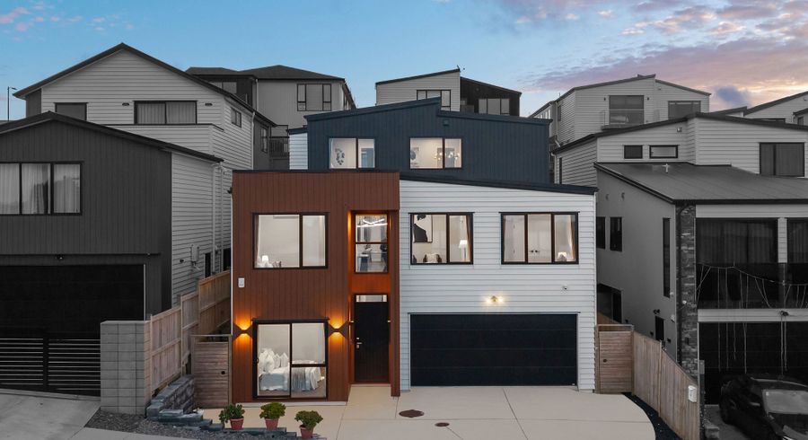  at 4 Alluvial Street, Flat Bush, Manukau City, Auckland