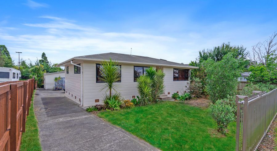 at 6 Gainsborough Street, Manurewa, Auckland