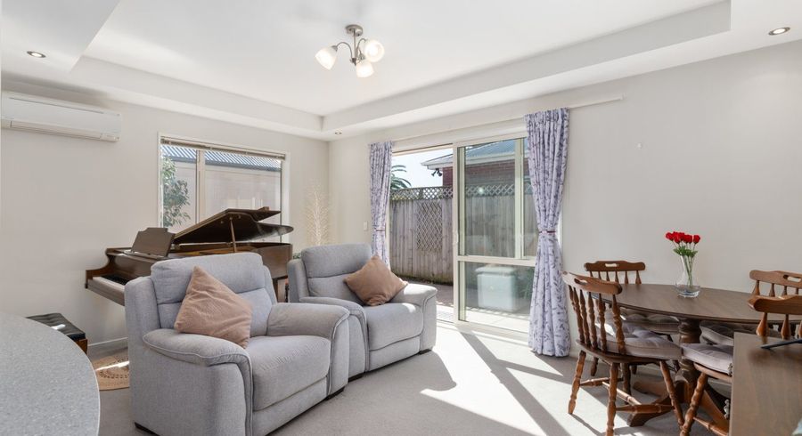  at 2/280 Halswell Road, Halswell, Christchurch City, Canterbury