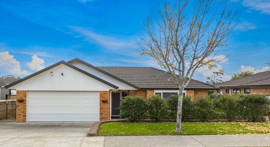  at 8 Toledo Avenue, Henderson, Waitakere City, Auckland