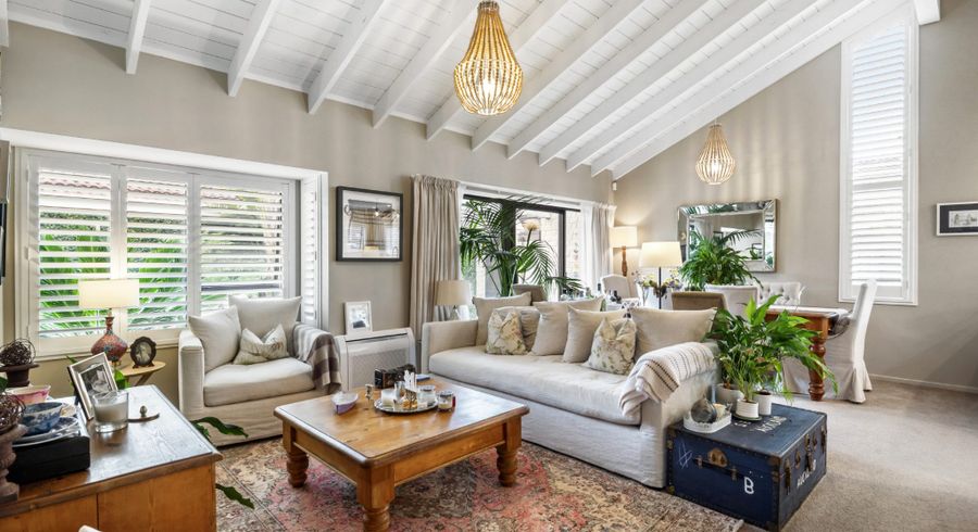 at 2/20 Wolsley Avenue, Milford, North Shore City, Auckland