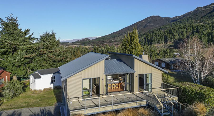  at 35 Parry Crescent, Lake Hāwea
