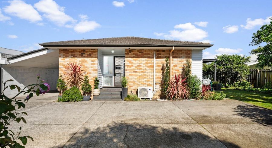  at 10 Nina Place, Manurewa, Auckland