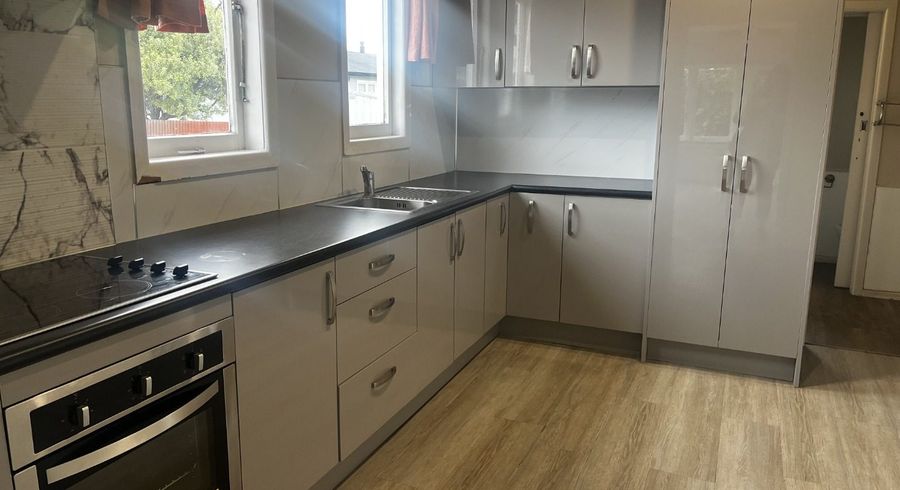  at 2/506 Southampton Street East, Akina, Hastings, Hawke's Bay