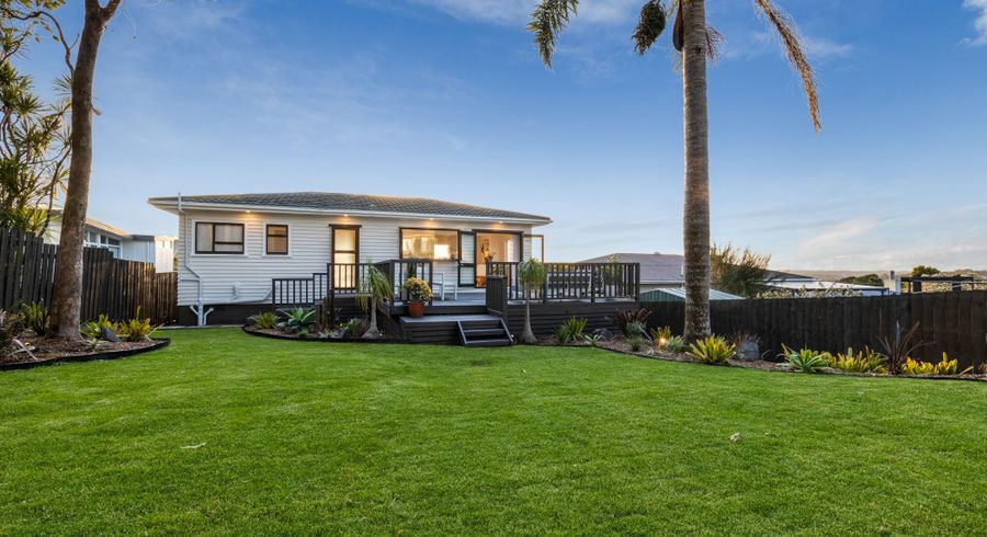 at 19 Highland Ave, Titirangi, Waitakere City, Auckland