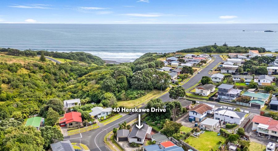  at 40 Herekawe Drive, Spotswood, New Plymouth, Taranaki