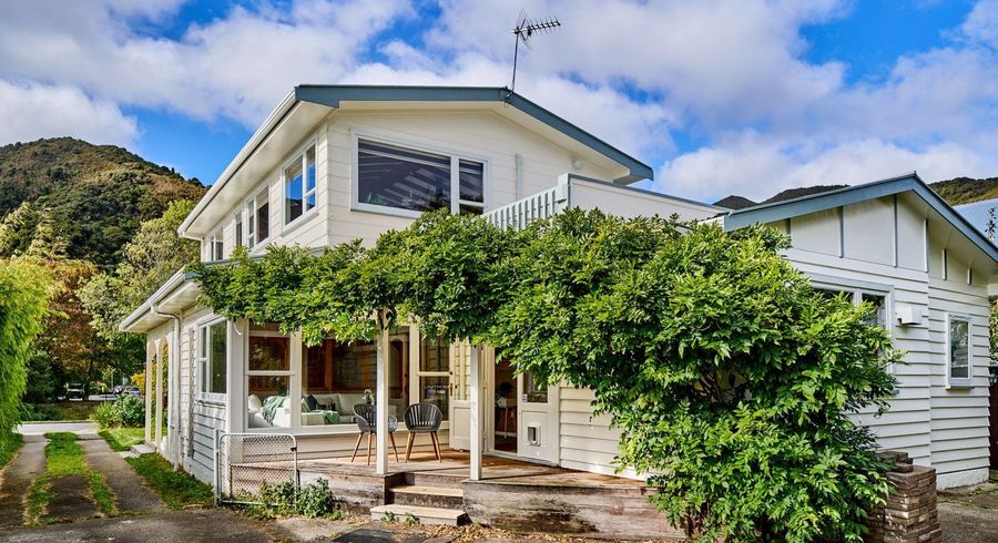  at 281 Riverside Drive, Waterloo, Lower Hutt