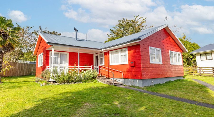  at 12 Falkner Park, Taumarunui, Ruapehu, Manawatu / Whanganui