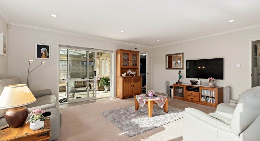 at 16/8 Village Place, Tuakau, Franklin, Auckland